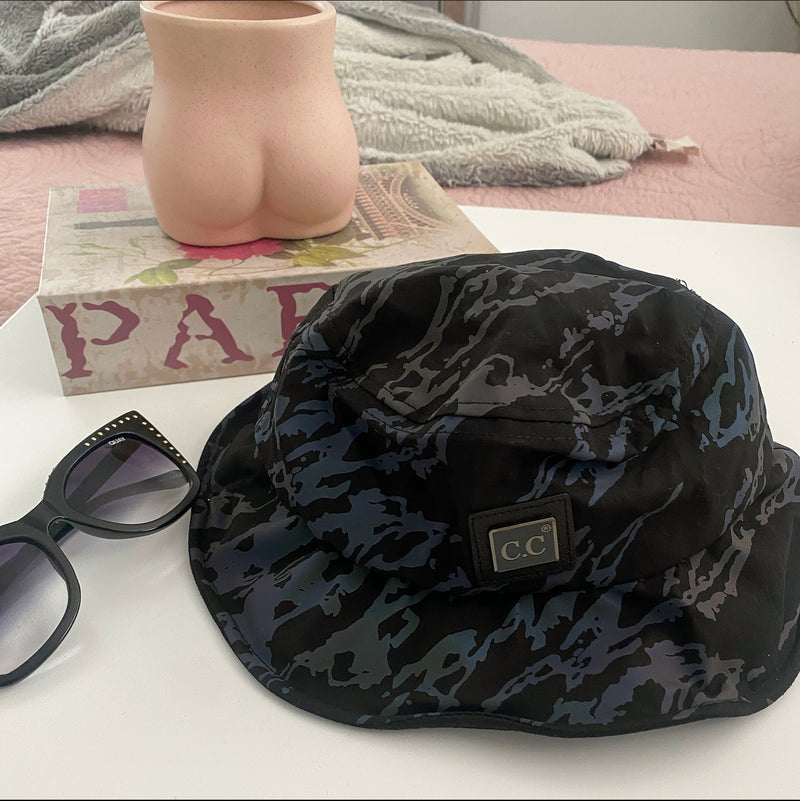 “Poolside” Bucket Hat-Black ♡